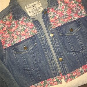 Classic One of a Kind 90’s denim jacket